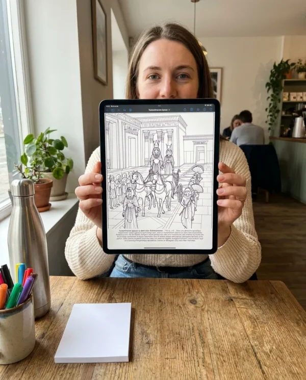 Una persona coloreando el libro de colorear Tutankamun en un iPad